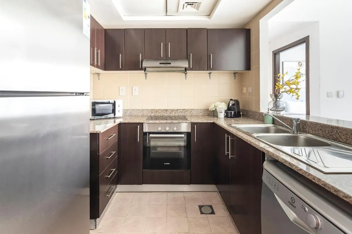 Frank Porter - The Point Tower Apartment Dubai United Arab Emirates