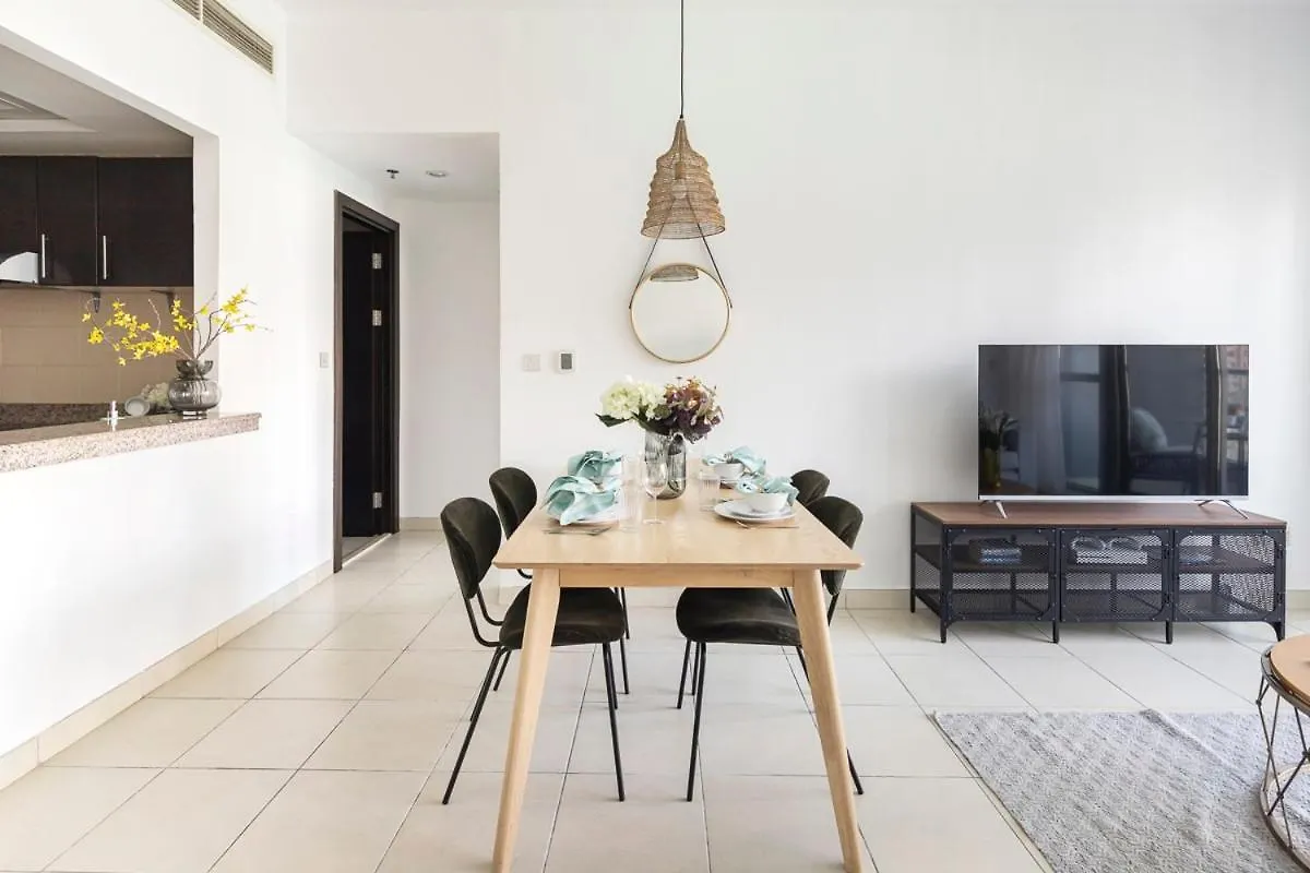 Frank Porter - The Point Tower Apartment Dubai