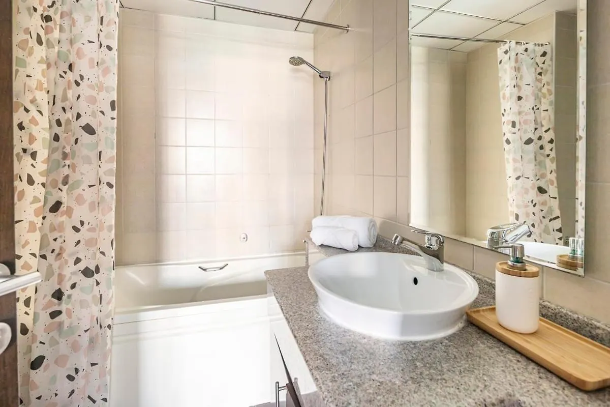 Frank Porter - The Point Tower Apartment Dubai 0*,  United Arab Emirates